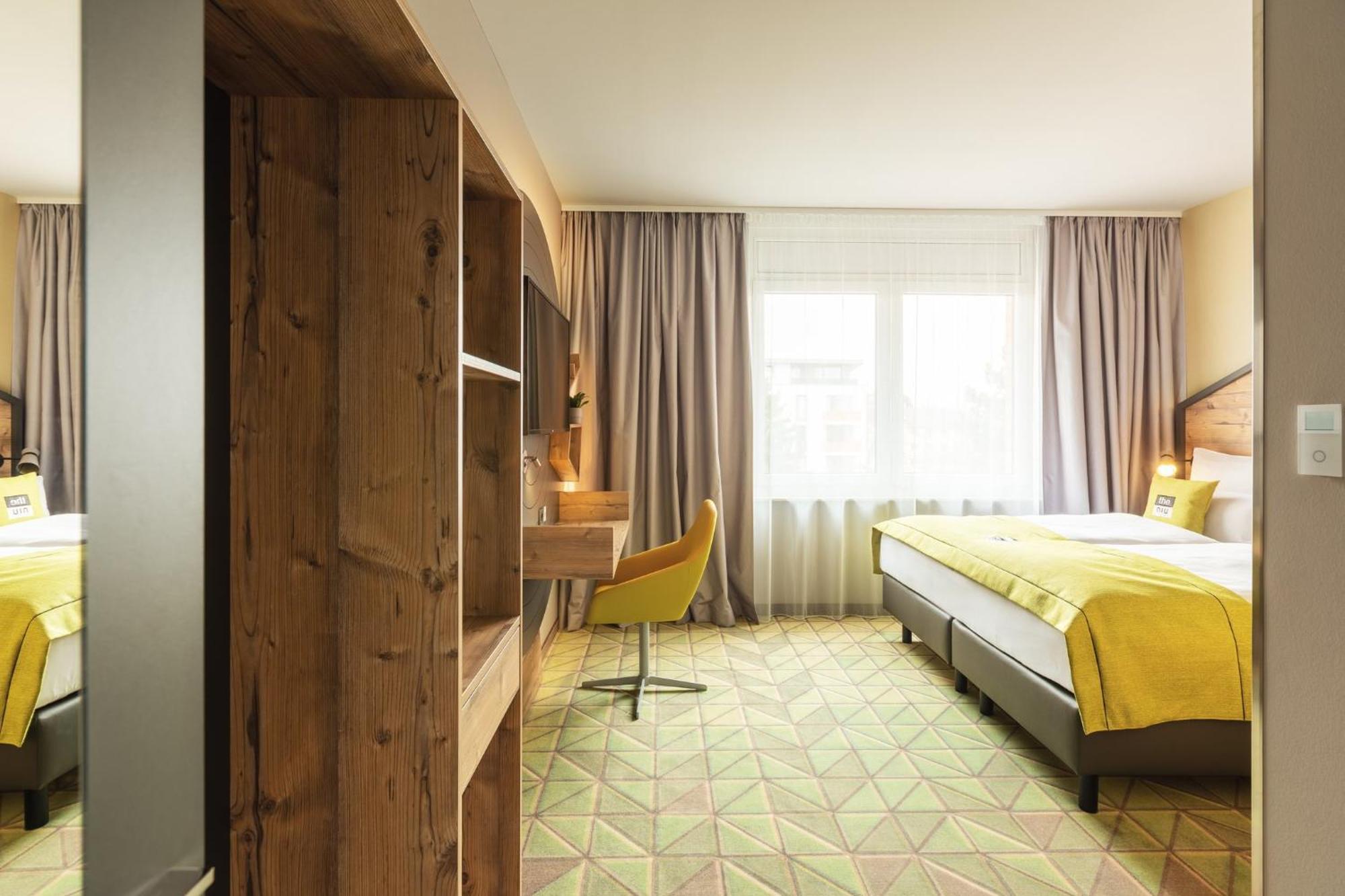 Holiday Inn - The Niu, Mill Cologne Muelheim, An Ihg Hotel Exterior foto